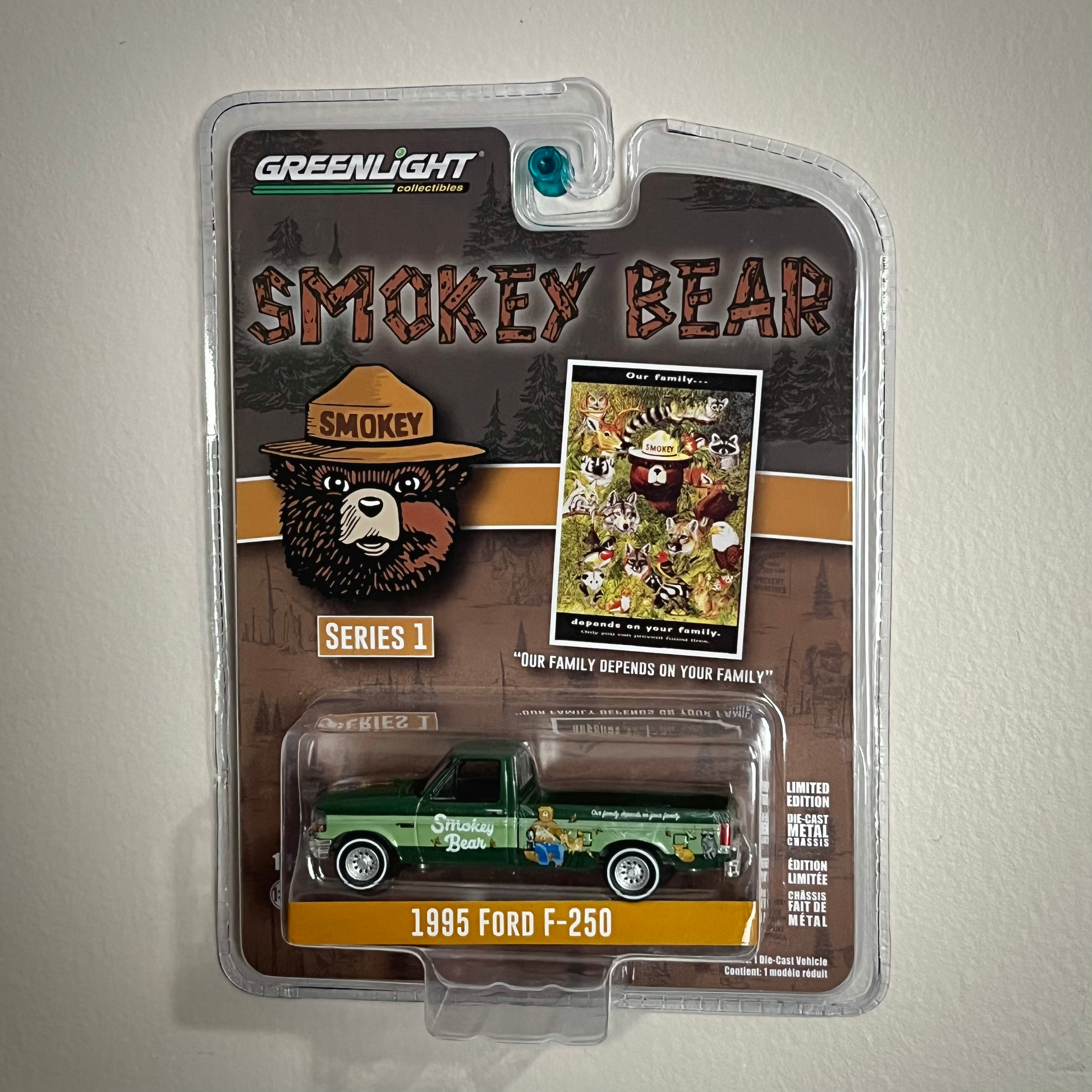 Greenlight: 1995 Ford F-250 - Smokey Bear (Series 1) image 0