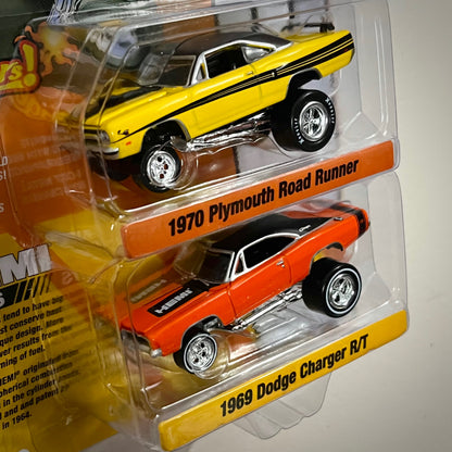 Johnny Lightning: Zingers - '70 Plymouth Road Runner & '69 Dodge Charger image 1