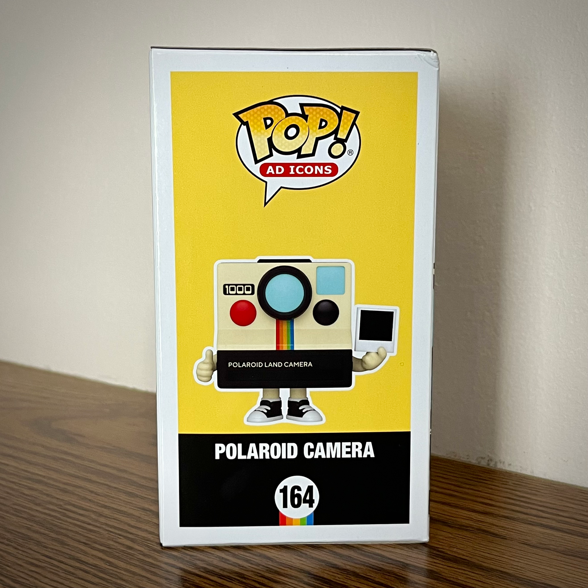 Funko Pop! Ad Icons - Polaroid Camera #164 (2022 NYCC Exclusive) image 3