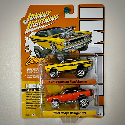 Johnny Lightning: Zingers - '70 Plymouth Road Runner & '69 Dodge Charger image 0